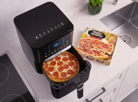 Kuumaõhufritüür-Air-fryer-pizza-küpsetamiseks